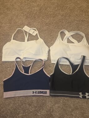 Women's size Large Under Armour sports bras